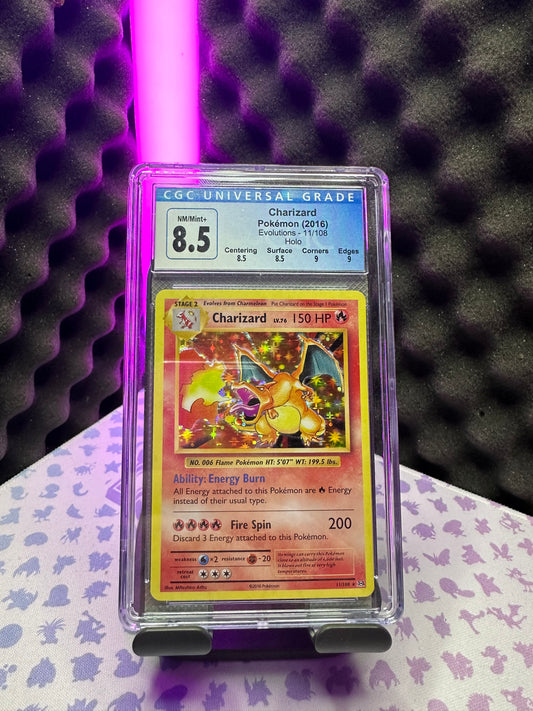 Charizard  (EVO 11) CGC 8,5