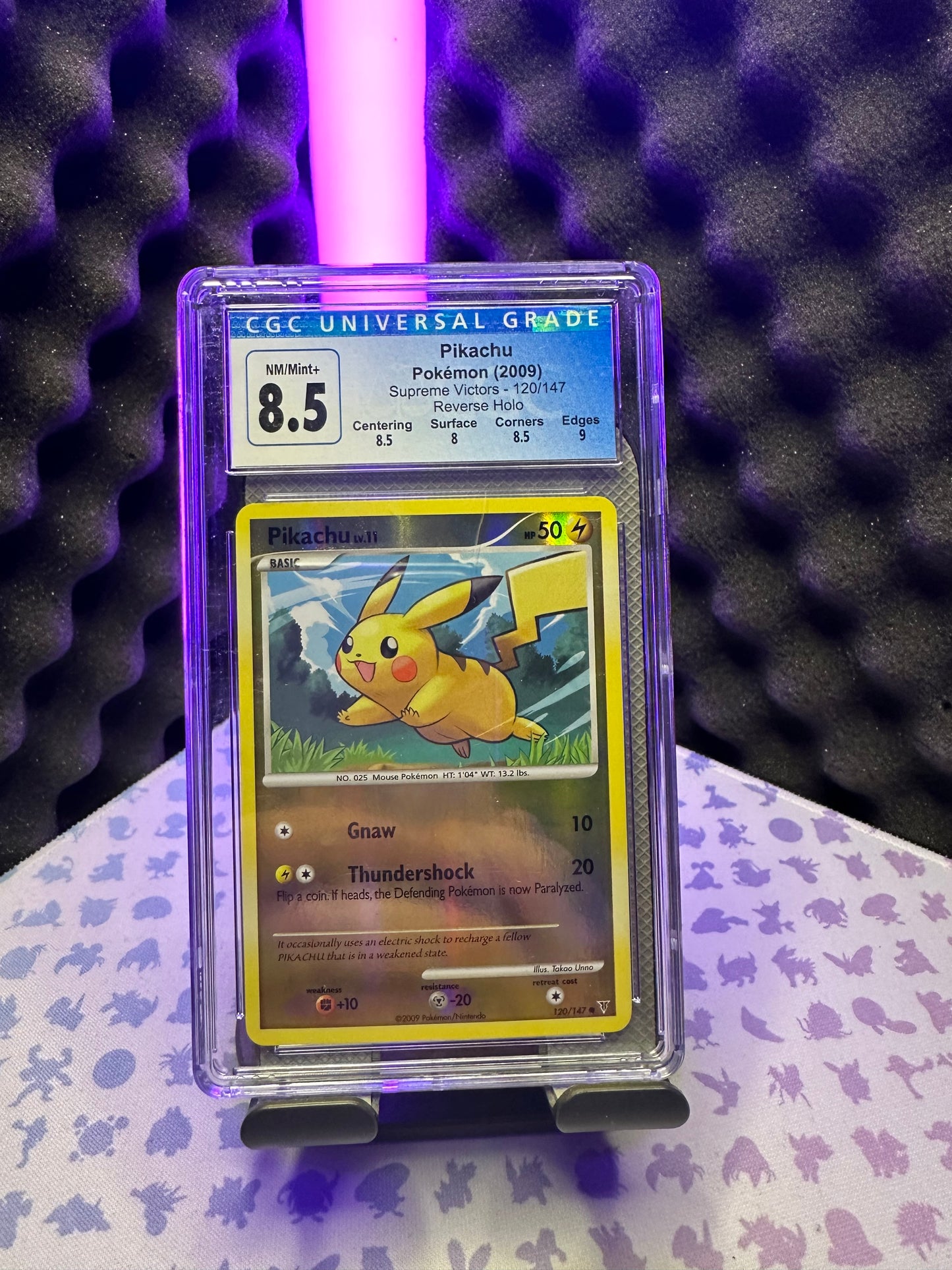 Pikachu Lv.11 (SV 120) CGC 8,5